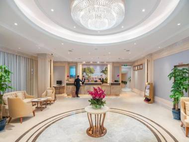 Vienna Hotel Guiyang Huaxi Park
