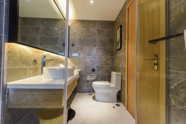 Ewing International Airlines Hotel