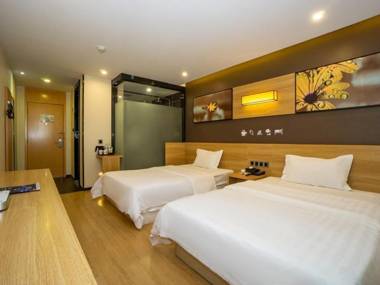 IU Hotels· Guilin Zhengyang Road Walking Street
