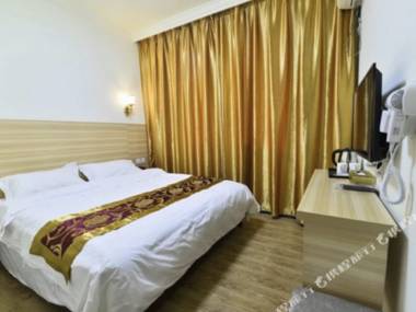 Bajiaozhai Hotel (Guilin North Railway Station)