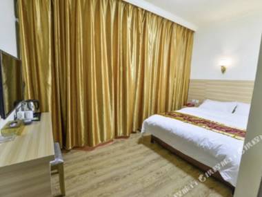 Bajiaozhai Hotel (Guilin North Railway Station)