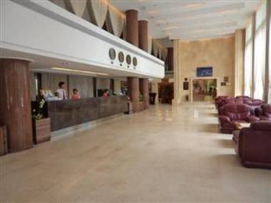 Renhe Good East Hotel