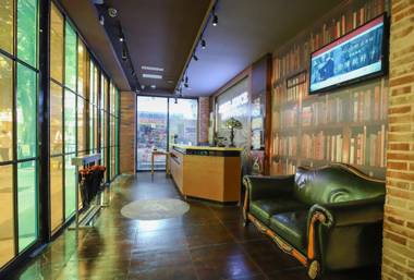 James Joyce Coffetel (Guangzhou Exhibition Center)