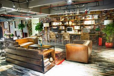 James Joyce Coffetel (Guangzhou Exhibition Center)