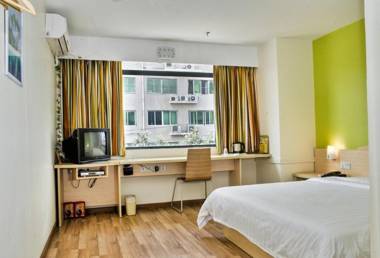 7 Days Inn Guangzhou Yangji Metro Branch