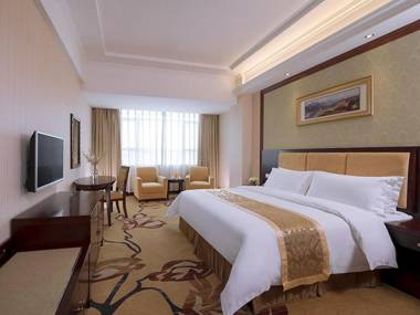 Vienna Hotel Dongguan Changping Avenue