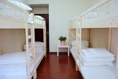 Lan House Youth Apartment