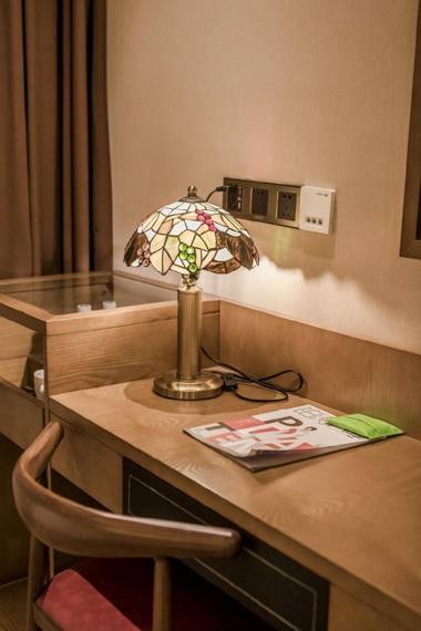 James Joyce Coffetel Guangzhou Dongxiaonan Metro Station Branch