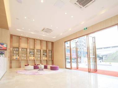 Lavande Hotels·Foshan Bijiang Light Rail Country Garden Headquarters