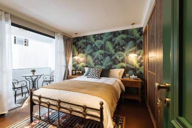 LOCALS·GuangZhou Liwan·Changshoulu subway station·Shangxia Jiu shopping street·Locals Apartment·00169540