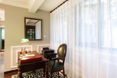 LOCALS·GuangZhou Liwan·Changshoulu subway station·Shangxia Jiu shopping street·Locals Apartment·00169540