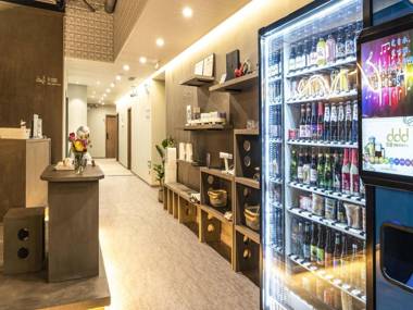 Puzzle Hotel Guangzhou Fenghuang New Village Subway Station