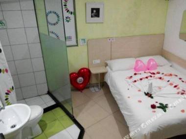 100 Hotel (Guangzhou Panyu Shiqiao Metro Station)