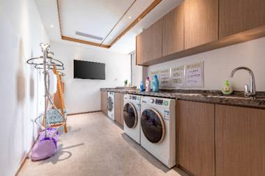 Poltton International Service Apartment Guangzhou Panyu Government Affairs Center