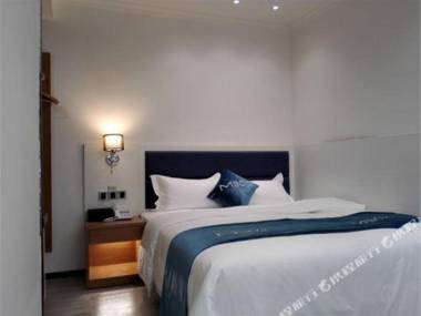 MBOXMi He Jing Pin Jiu Dian Guang Zhou Luo Gang Ke Xue Cheng Jin Feng Di Tie Zhan Dian