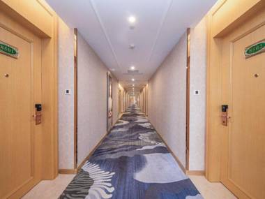 Vienna Hotel Guangzhou North Station Huadu Sunac Amusement Park