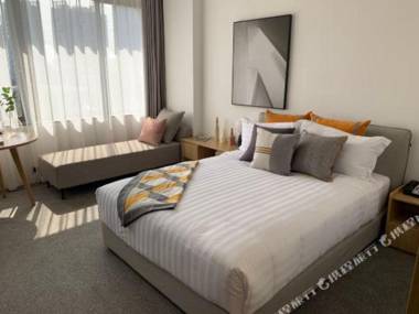 Lingju Chuangxiang Apartment