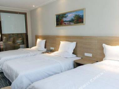 Green Nest Hotel (Guangzhou Yongtai Metro Station)