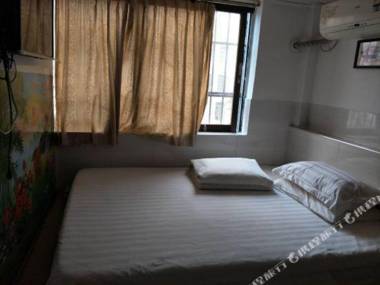 Fang Yuan Gong Yu (Guang Zhou Huo Che Zhan Dian )