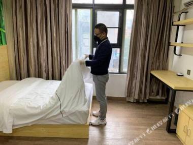 Yi Mi Jiu Dian (Guang Zhou Xi Hua Lu Dian )