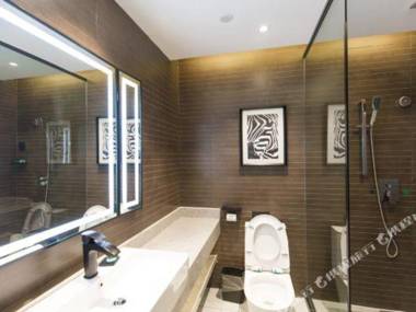 Xana Hotelle (Guangzhou Academy of Fine Arts Changgang metro station)