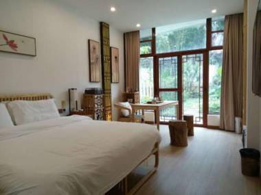 Tianyuan Huashe Hostel