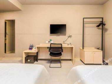 Jin Bai Zi Jiu Dian (Guang Zhou Zhong Shan Yi Dong Shan Kou Di Tie Zhan Dian )