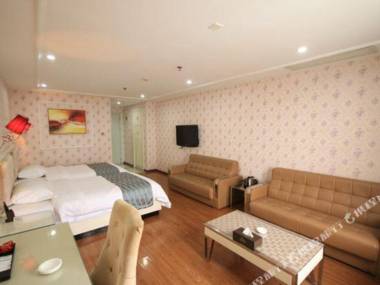 Carnation Business Hotel (Guangzhou Tongde Metro Station)