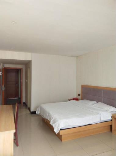 Jun Hotel Jiangxi Ganzhou Yudu County Hongqi Avenue