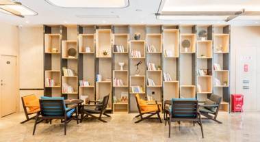 Atour Hotel (Fuzhou Railway Station)