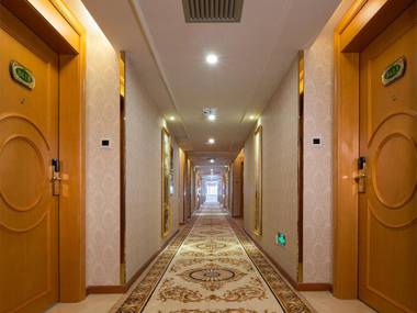 Vienna Hotel Foshan Lingnan Pearl Gymnasium Branch