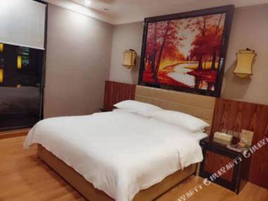 Vienna Hotel (Foshan Guangfo Road)