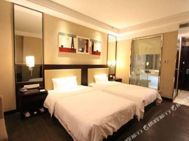 Lake-view Hotel