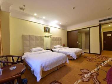 Fo Shan Bi Hua Li Shang Wu Jiu Dian Nan Feng Gu Zao Zhang Cha Di Tie Zhan Dian