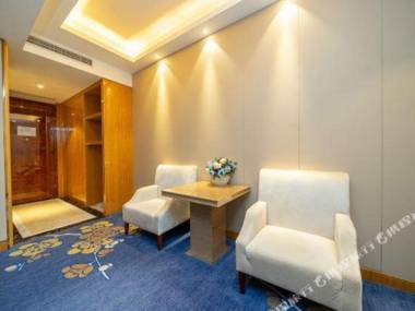 Huasheng Hotel (Foshan Lecong Furniture City)