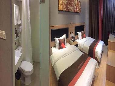 JUN Hotels Dezhou Decheng District Xinhu Park Pedestrian Street