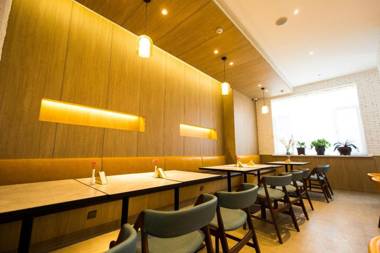 Hanting Premium Hotel Fengcheng Pedestrian Street