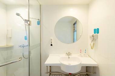 Hanting Hotel (Dalian Liaoning Normal University)