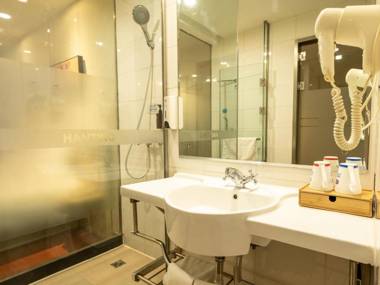 Hanting Hotel Dalian Zhongshan Square