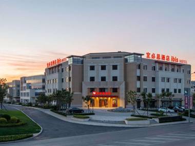 Ibis Dalian Yida Spring Field Hotel