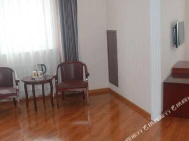 Super 8 Hotel (Dalian Jinzhou Railway Station)