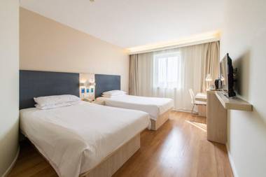 Hanting Hotel Zhuanghe Qiansheng Store