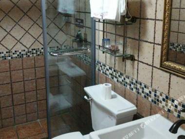 Daily Mega Holiday Hotel