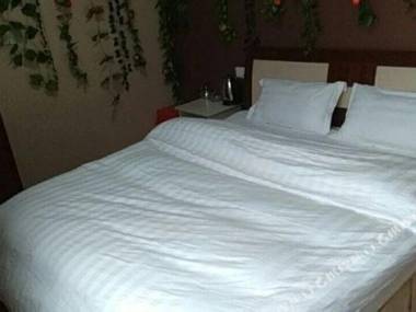 Dalian Ouba Theme Hotel