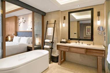 Hilton Dali Resort & Spa