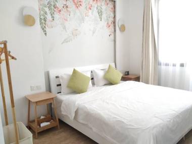 Dali Four Seasons Hostel