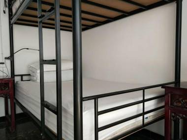 Dali Spring Field Hostel