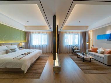 GreenTree Eastern Dali Railway Station Hotel