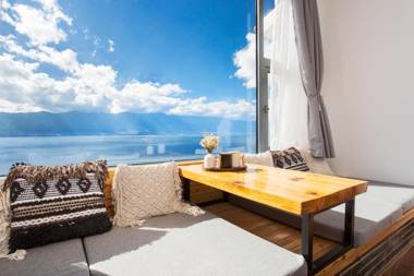 Aishe Honeymoon Sea View Guesthouse