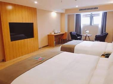 PAI Hotel·Chongqing Jiangbei Airport Changfu Road Light Rail Station